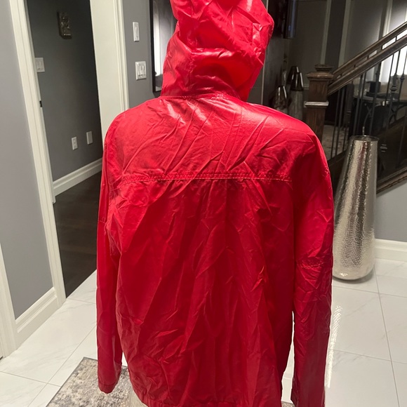 Vintage Lacoste best colour red size medium windbreaker hooded rare find💦💧fall - Picture 7 of 17